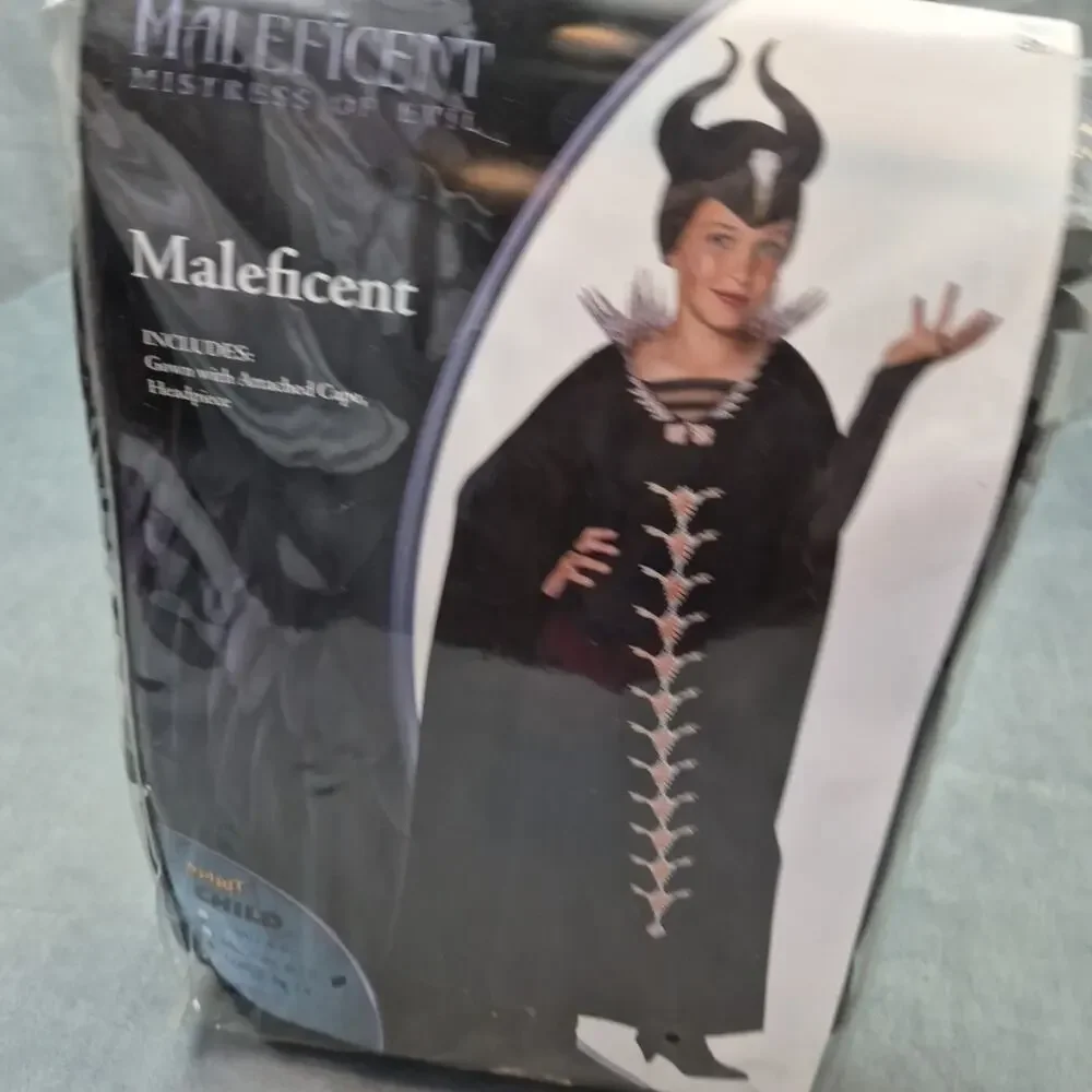 Disney Maleficent Mistress of Evil Child Costume Size Large Spirit Halloween - Picture 2 of 7